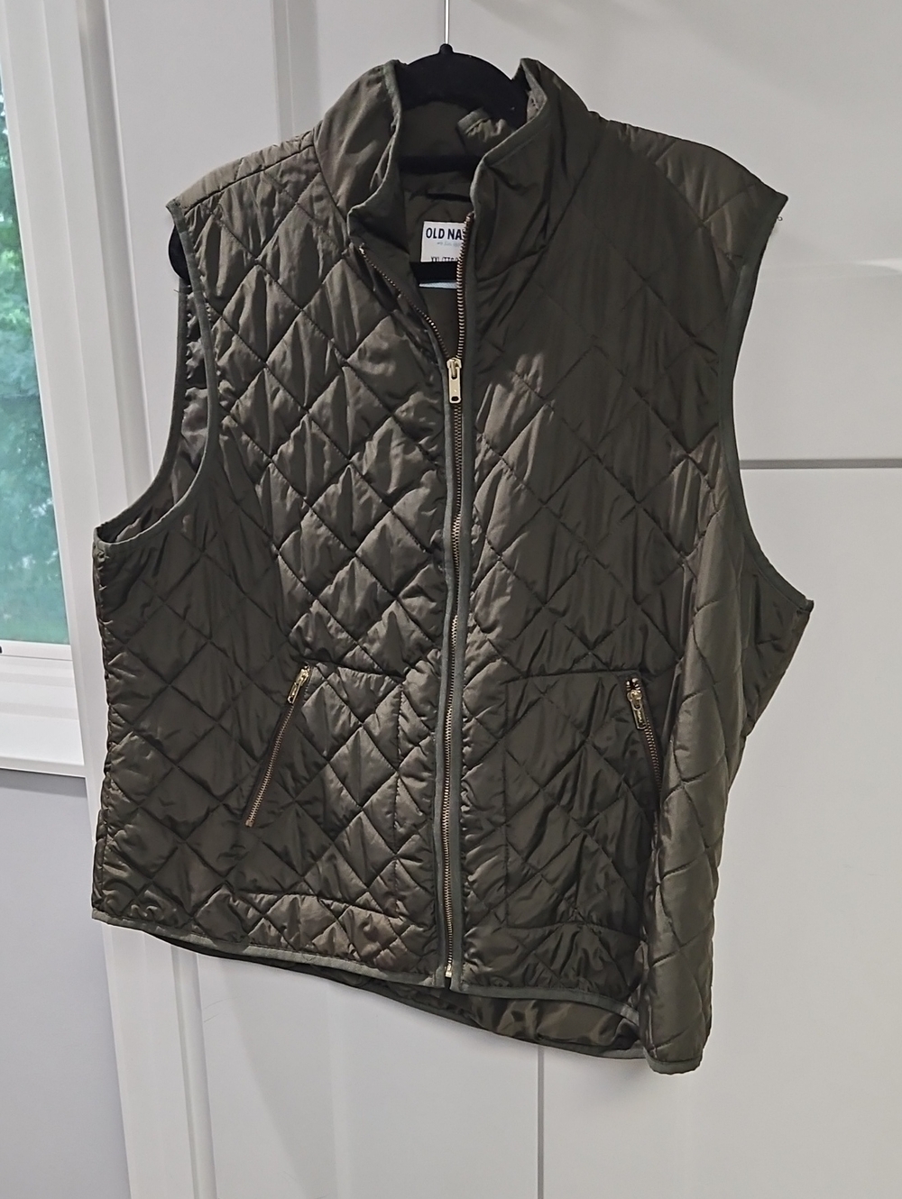 Old Navy Quilted Olive Green Sleeveless Puffer Vest